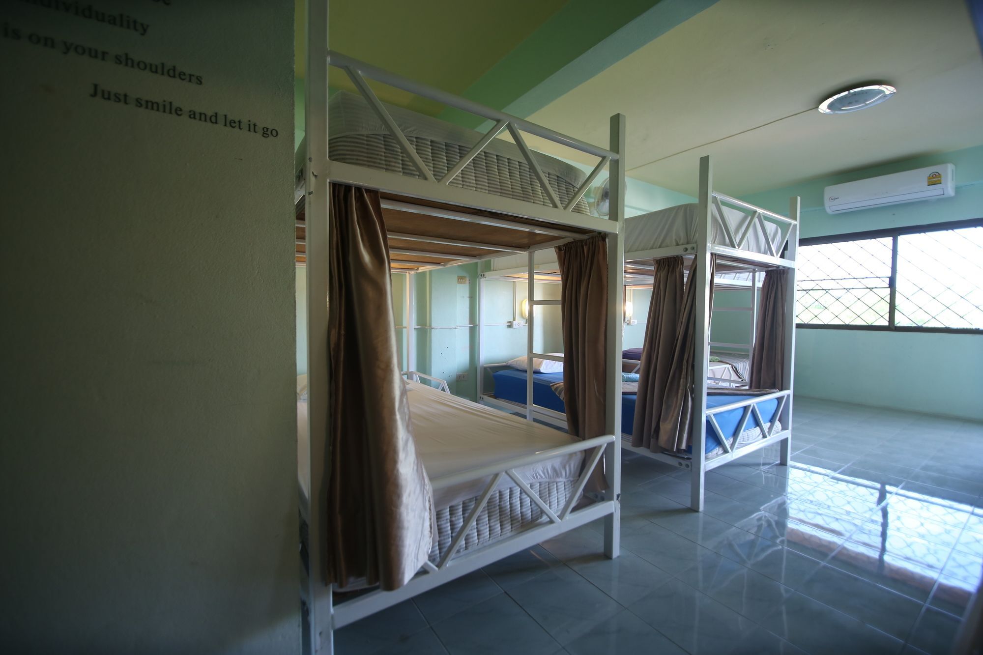 Cube Hostel Krabi town Exterior foto